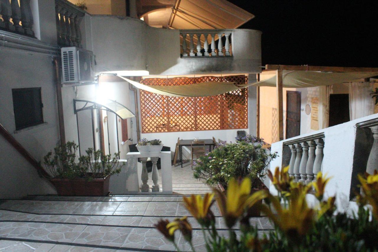 B&B Verzavo Cetraro Bagian luar foto